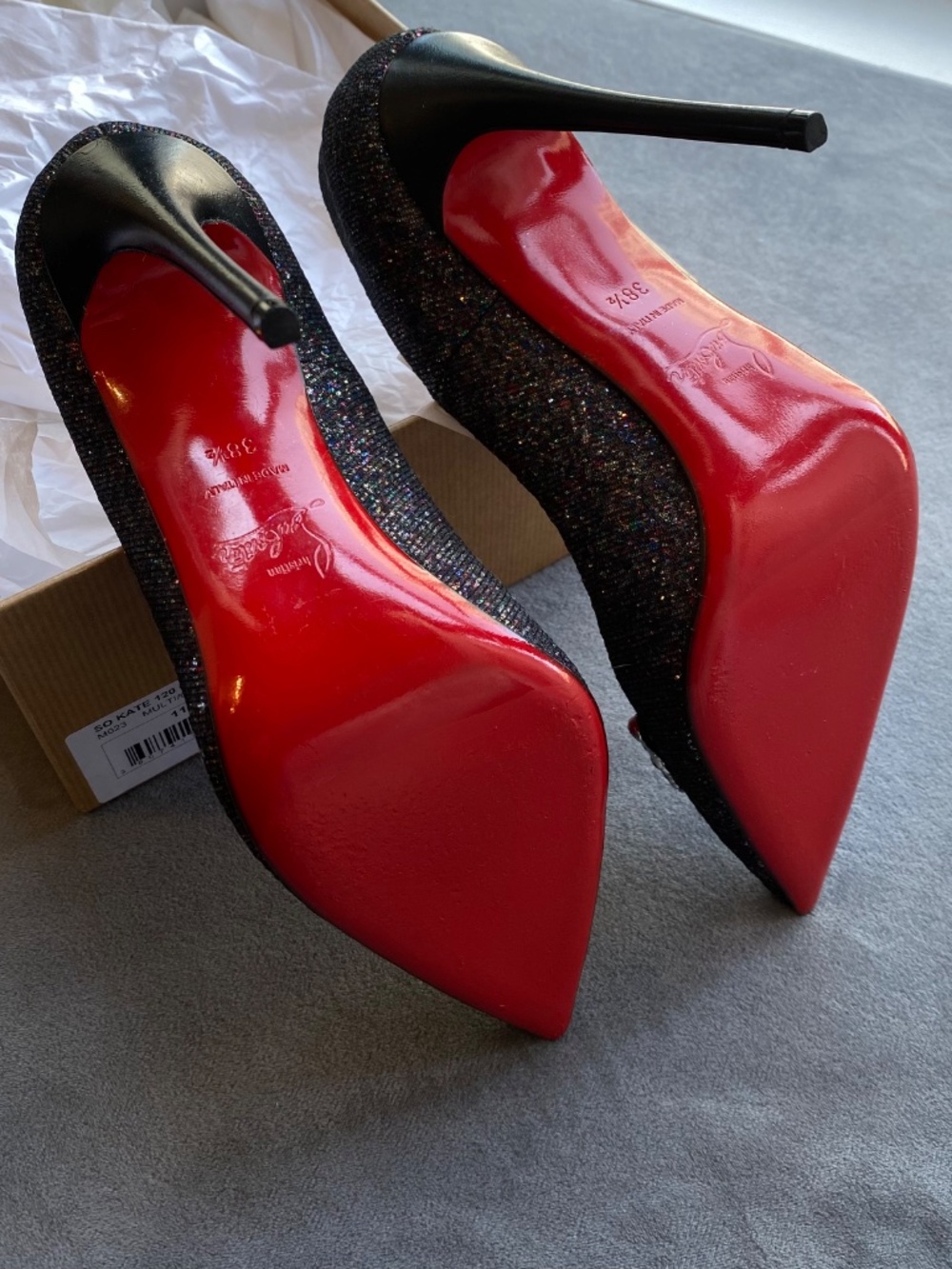 Christian Louboutin So Kate 38.5 - Picture 2 of 8